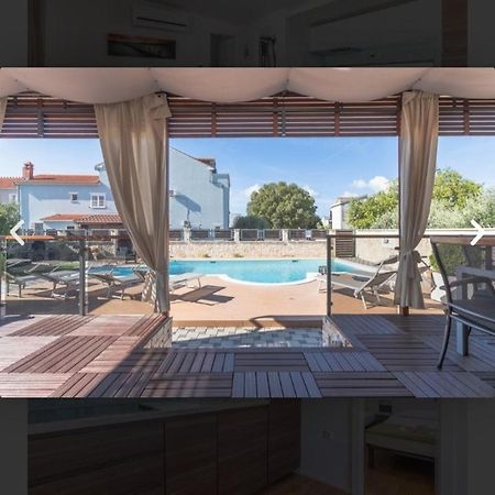 Tomica Apartments With Pool Biograd Na Moru Esterno foto