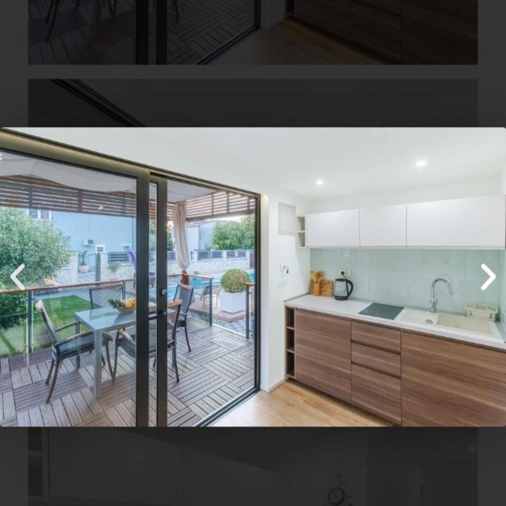 Tomica Apartments With Pool Biograd Na Moru Esterno foto