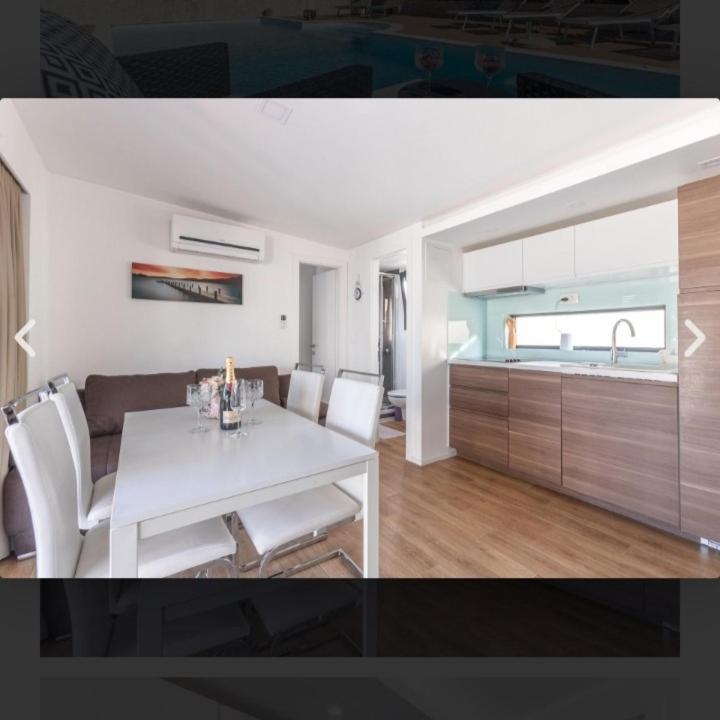 Tomica Apartments With Pool Biograd Na Moru Esterno foto